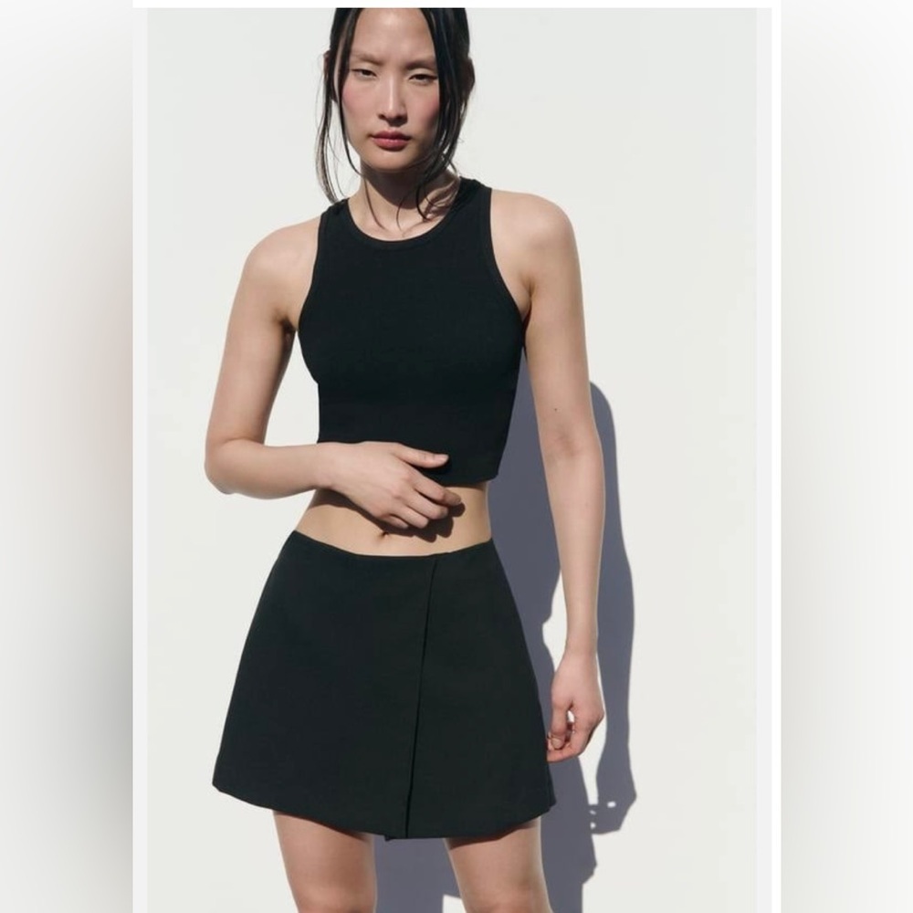 NWT Zara Knit Crop Top. Size M. Black - Picture 2 of 8